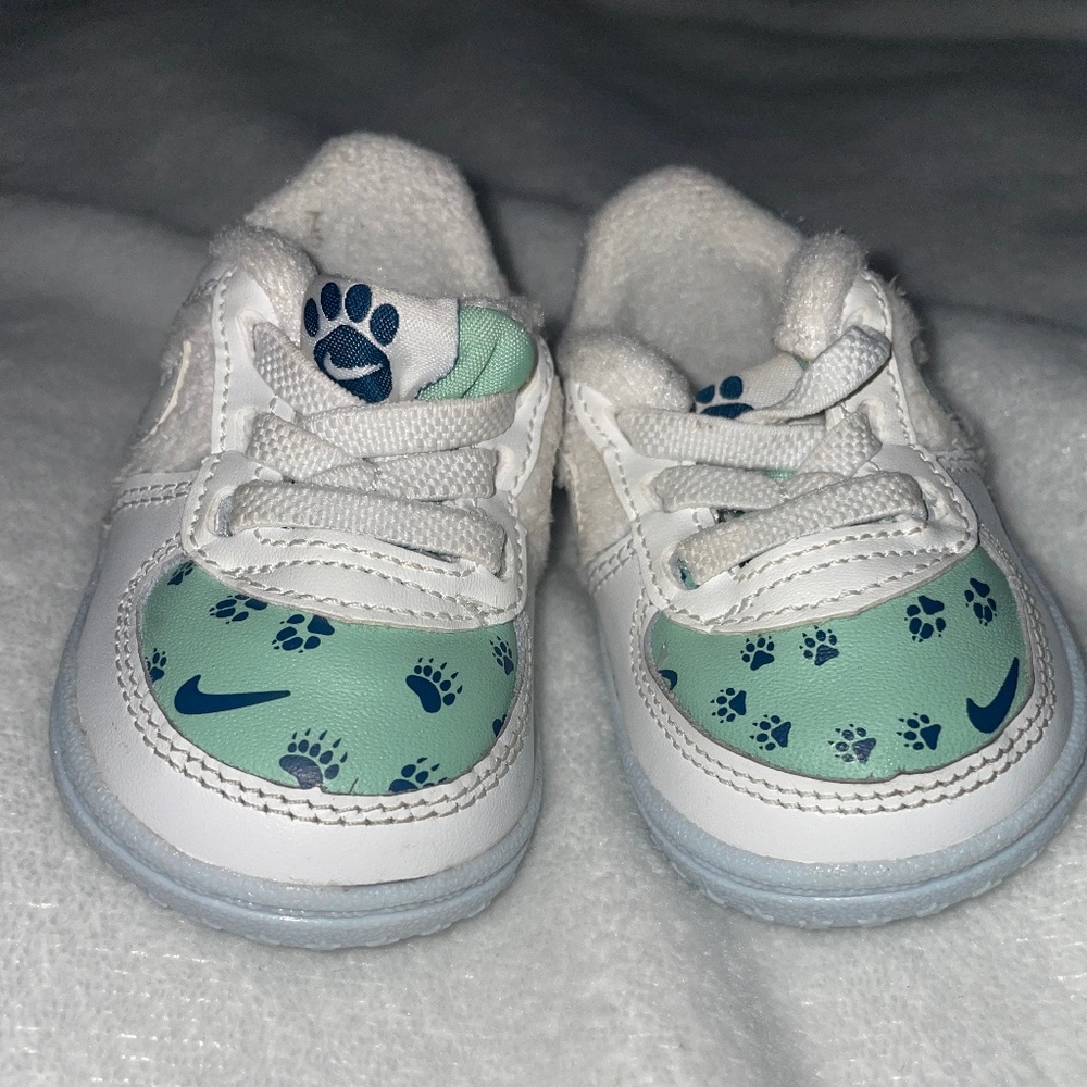 Baby Nike 2 c shoes
